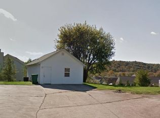 1501 Thistlewood Cir, Hurricane, WV 25526