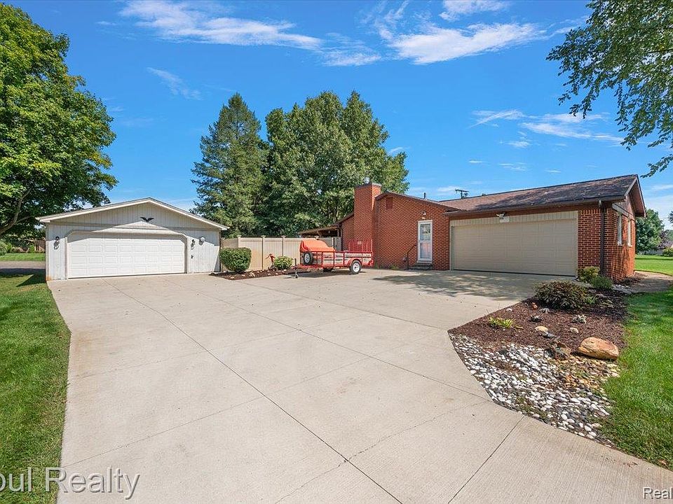12821 Ten Mile Rd, photo 10