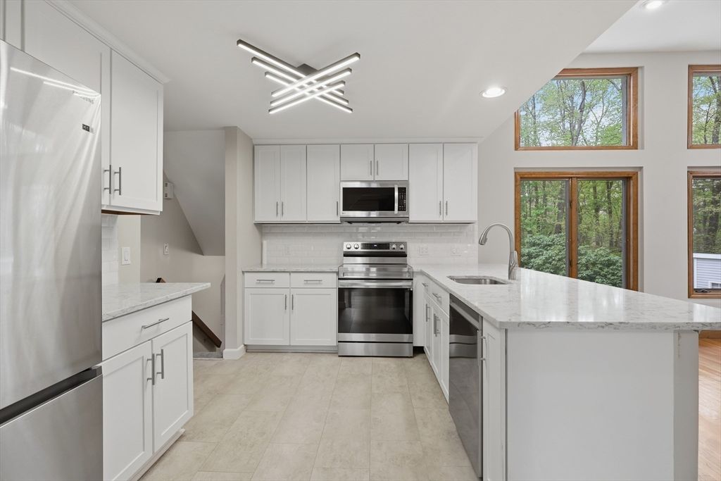 27 Clearview Dr, Framingham, MA - View 4