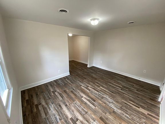 3rd image of 806 Weedon St APT A