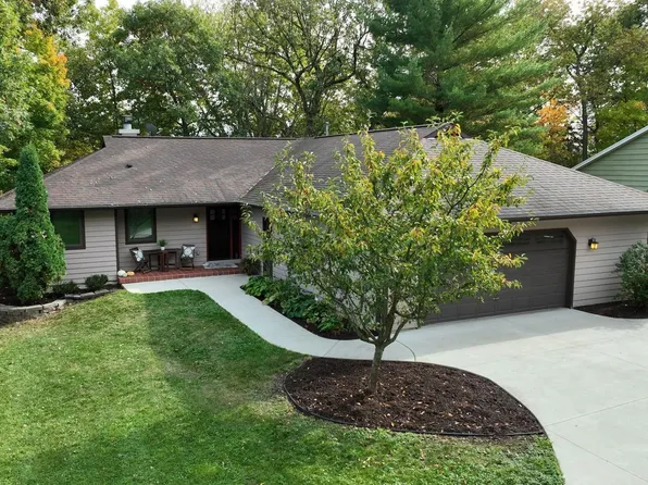 N6666 Shorewood Hills Rd, Lake Mills, WI 53551