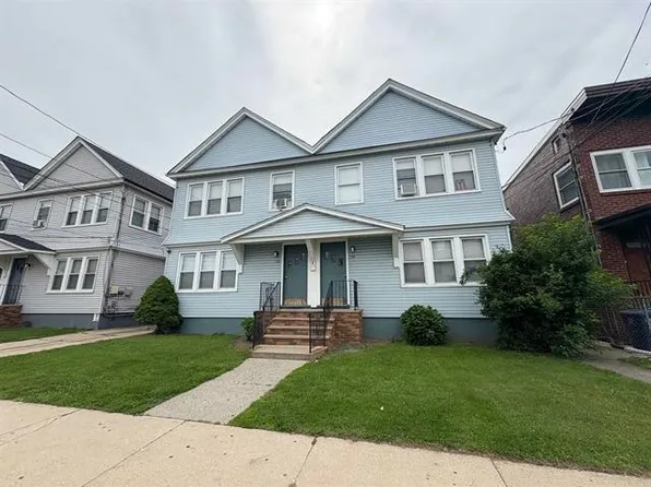 762 Forest Street image 1 of 10