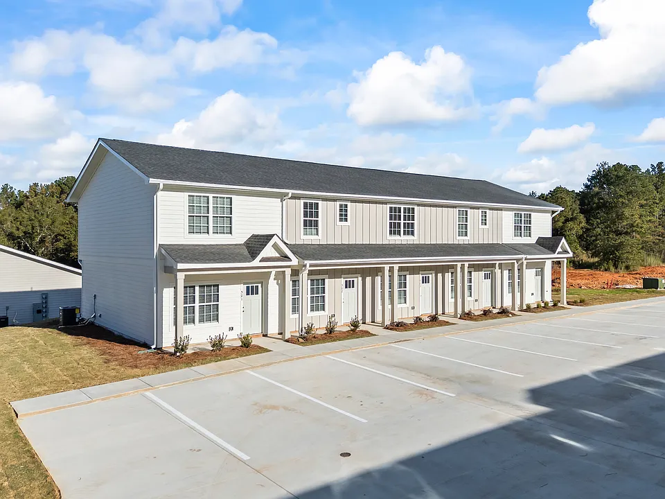 179 Wheeler Cir #503
