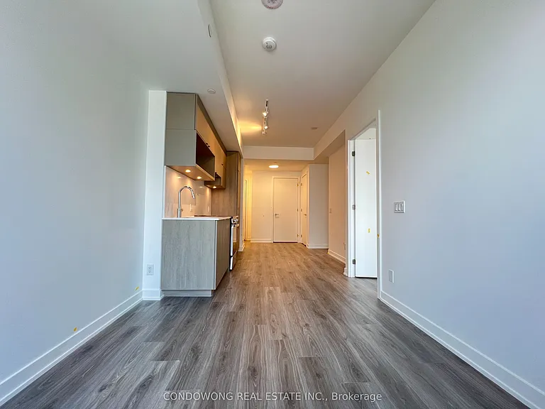 100 Queen St E #2701 — Photo 4