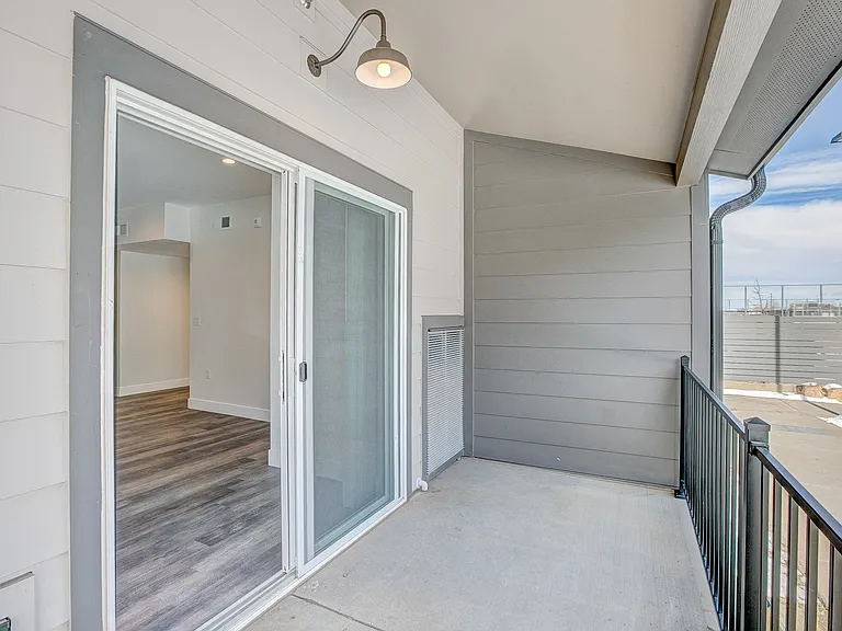 One Bedroom Apartment