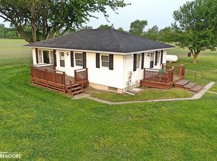 6132 Cliffland Rd, Ottumwa, IA 52501