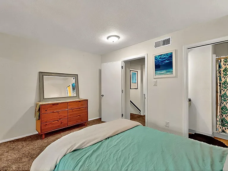 2732 Calle Anna Jean #D — Photo 14