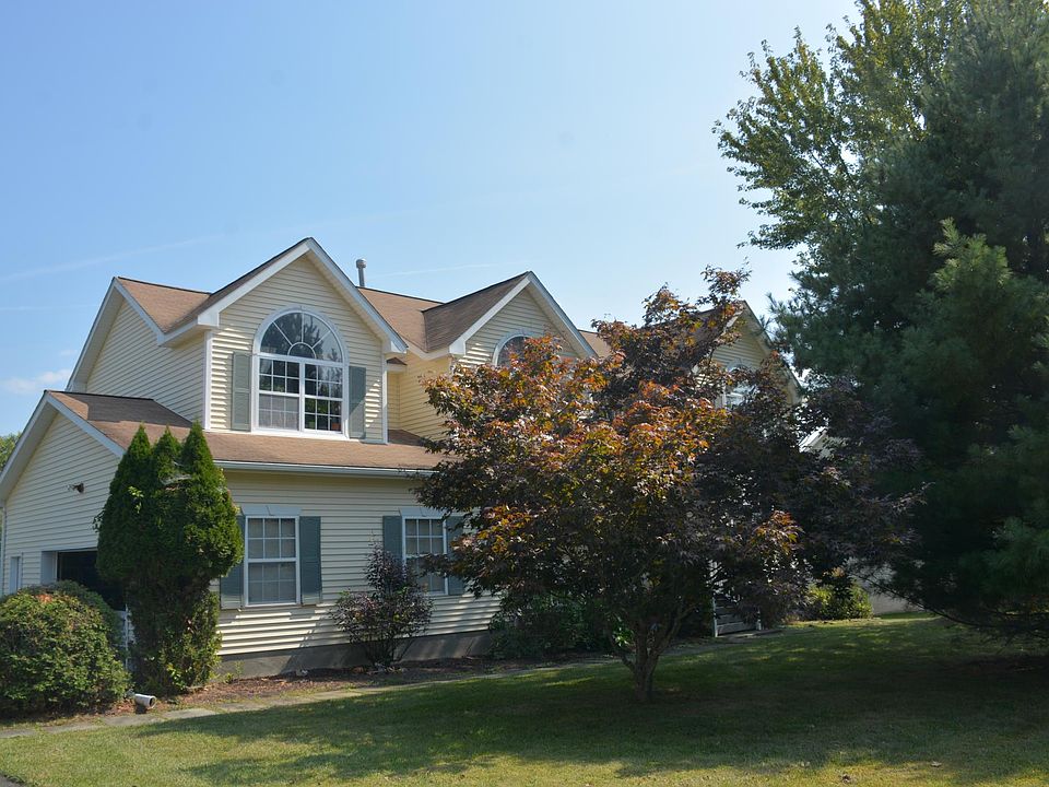 16 Regency Dr, Poughkeepsie, NY 12603 Zillow
