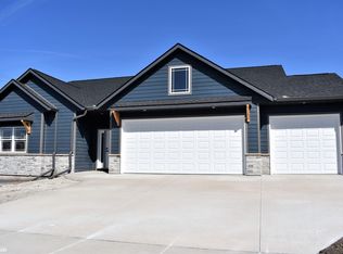 2320 Heritage Way, Iowa Falls, IA 50126