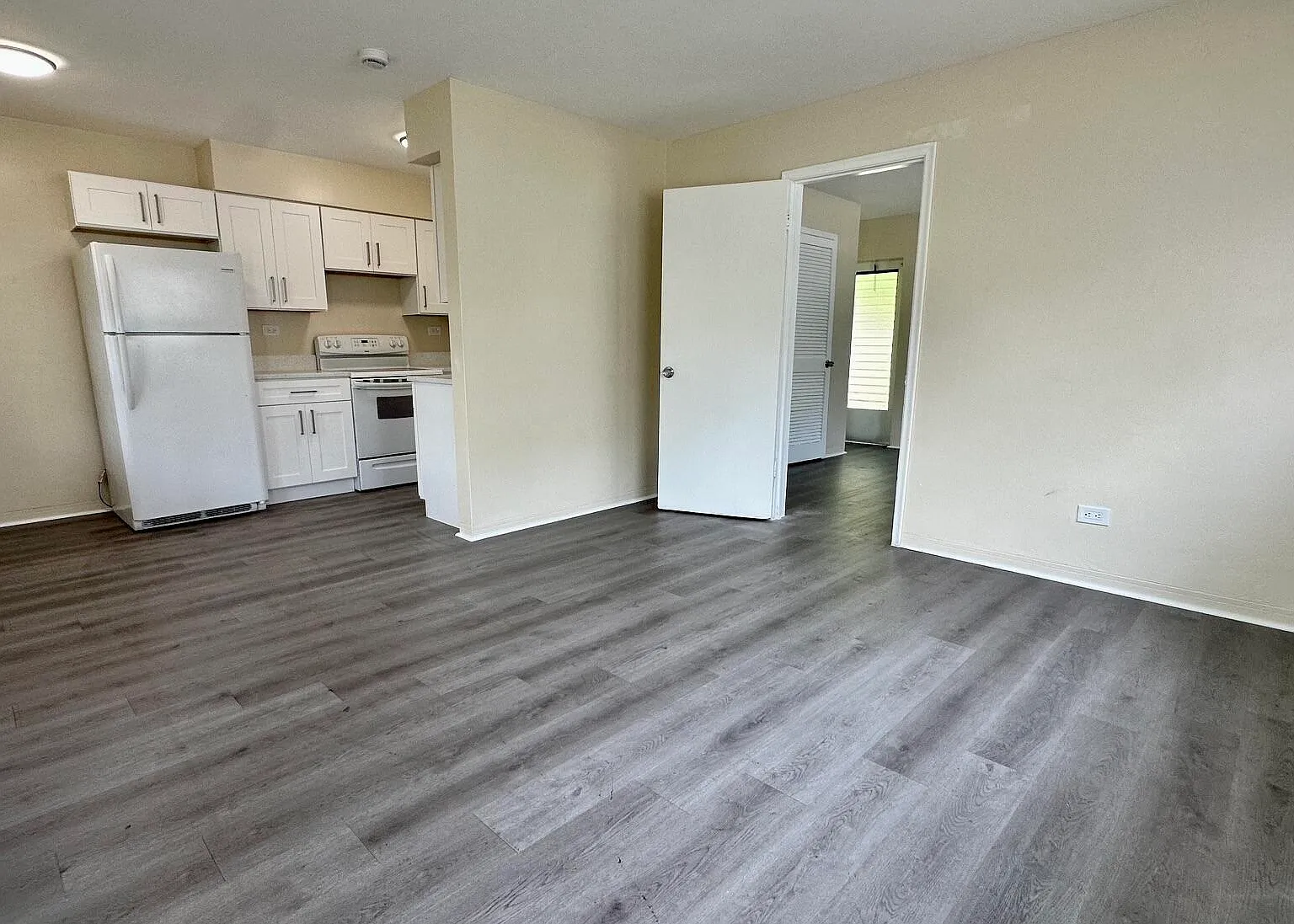 1 bed, 1.0 bath, 700 sqft, $1,425 — Photo 2