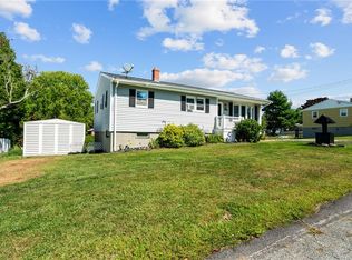 130 Robert Gray Ave, Tiverton, RI 02878