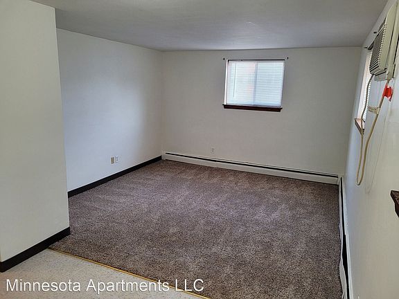 5th image of 3123 23rd Ave S #9902087