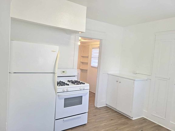 4th image of 441 E 5th St #447