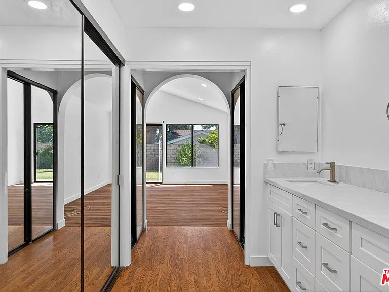 7652 Quimby Ave — Photo 28