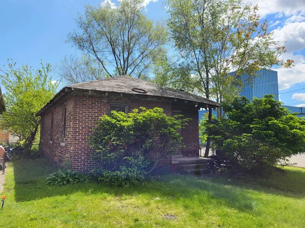 2453 Madison St, Gary, IN 46407