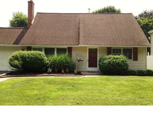 38 Quincy Dr, Levittown, PA 19057