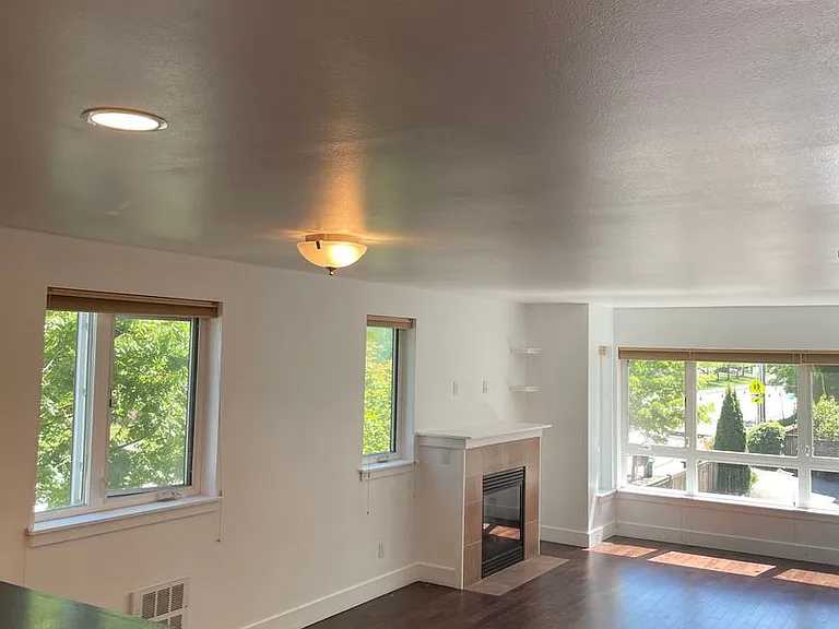 5947 Delridge Way SW — Photo 8