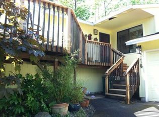 4015 SW Dolph Ct, Portland, OR 97219