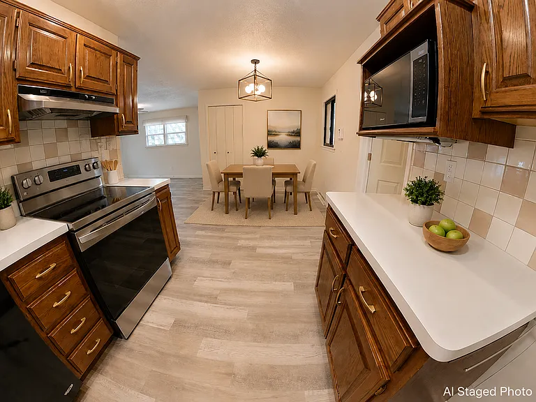 2441 Hobbs Dr — Photo 7