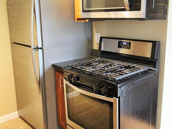 5th image of 4434 Lafayette Ave APT 11