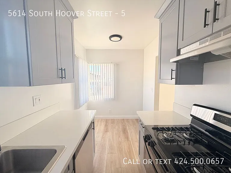 5614 S Hoover St #5 — Photo 6