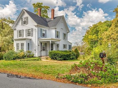 9 Addison St, Essex, MA, 01929