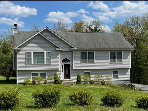 9 Masten Lake Court, Wurtsboro, NY 12790