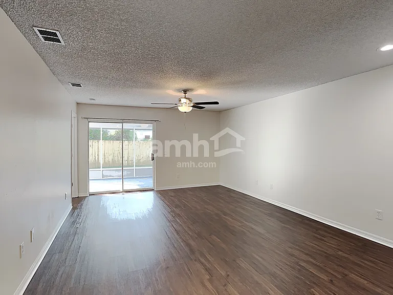 2273 Heathwood Cir — Photo 8