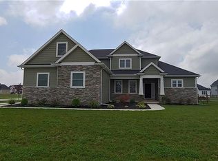 9563 Newbury Ln, Whitehouse, OH