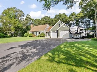 3 Hanover Ct, Dartmouth, MA 02747