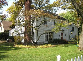 975 Plymouth Rd SE, East Grand Rapids, MI 49506