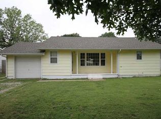 725 N Main St, Garden Plain, KS 67050