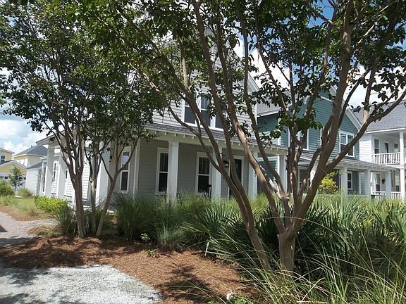 4th image of 240 Summers Dr