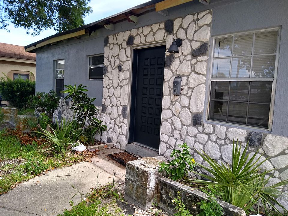 2nd image of 2905 Colbert Cir