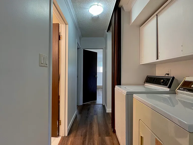 10580 Holly Park Ln #10580 — Photo 14