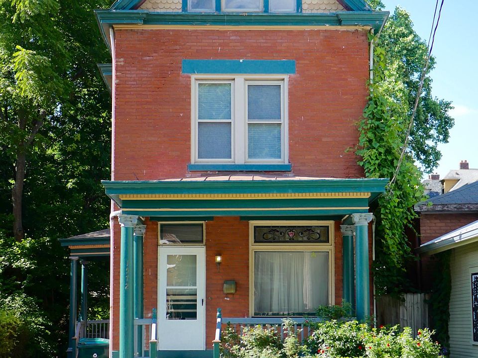 1st image of 1572 Pullan Ave