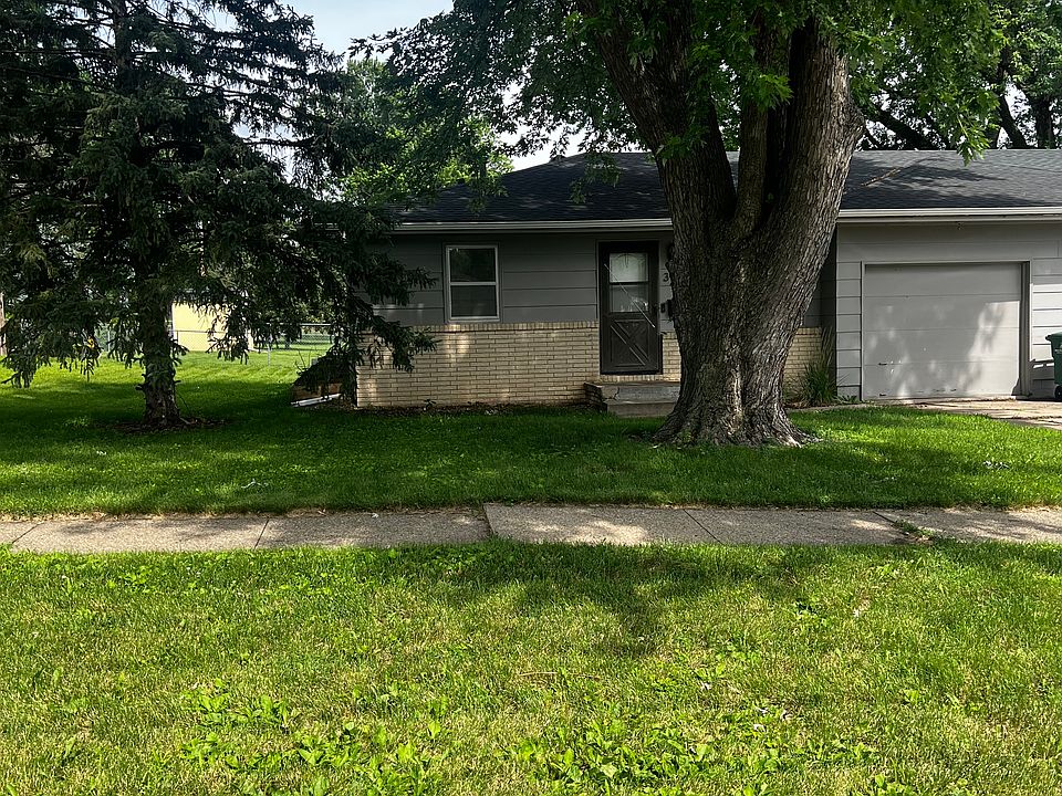 1st image of 313 SE Wanda Dr #313