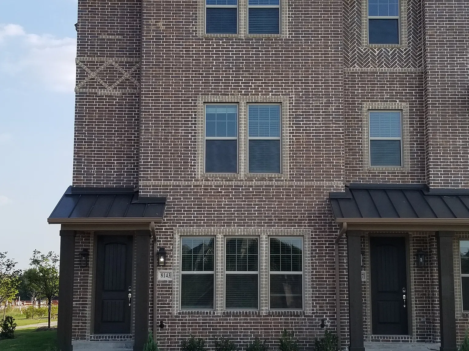 4 bed, 3.5 bath, 2394 sqft, $3,250 — Photo 2