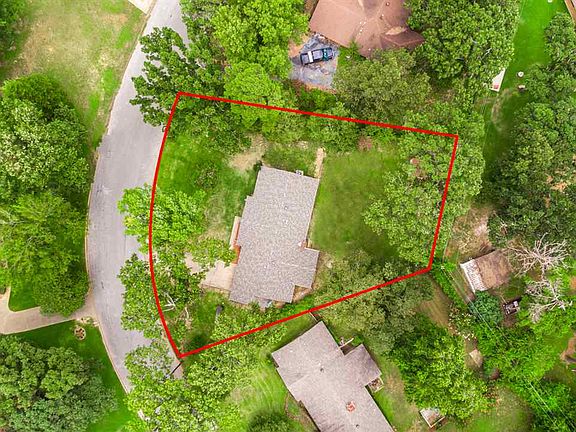 2nd image of 1004 Trailwood Ln