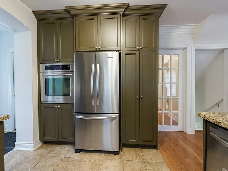 5 Lanbrooke Ave — Photo 4