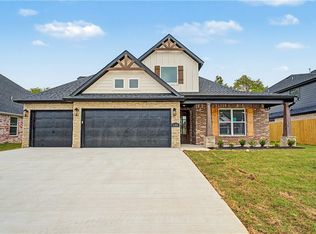 1310 Josephine Dr, Centerton, AR 72719