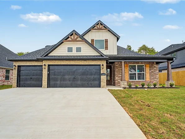 1310 Josephine Dr, Centerton, AR 72719