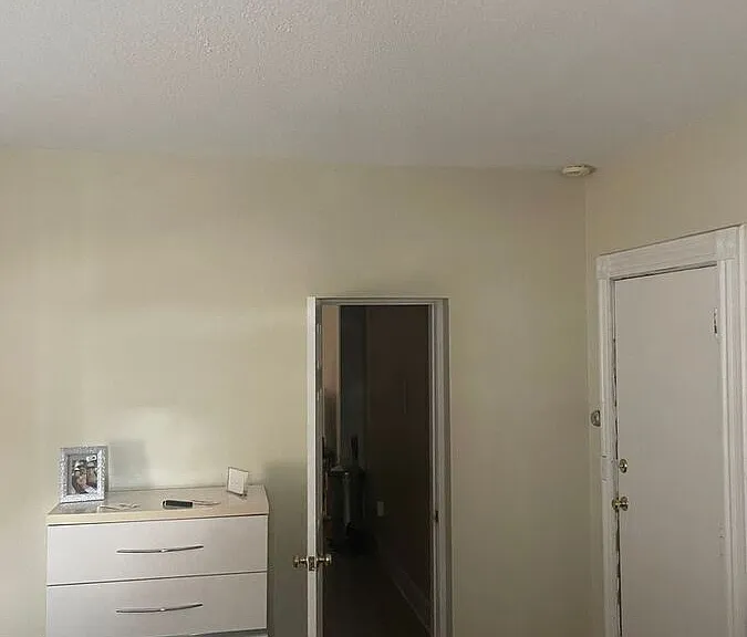 98 Howe St #2 — Photo 2
