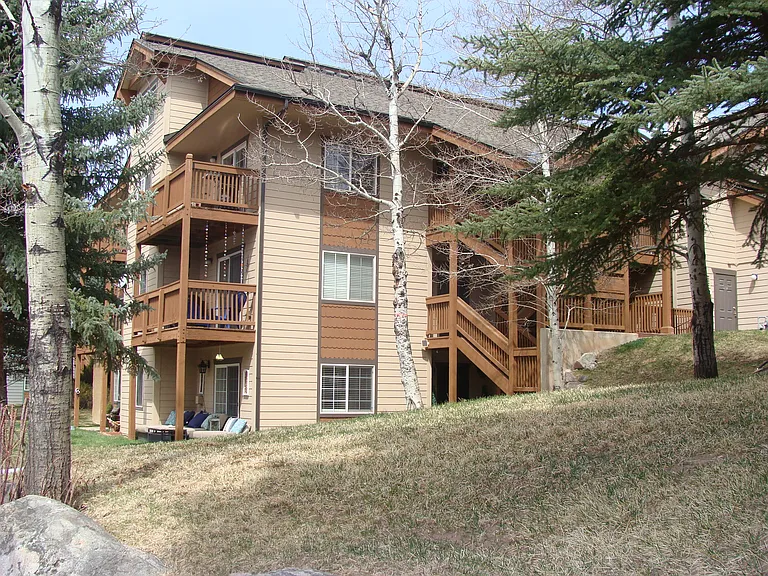 1902 Crazy Horse Cir #1902 — Photo 21