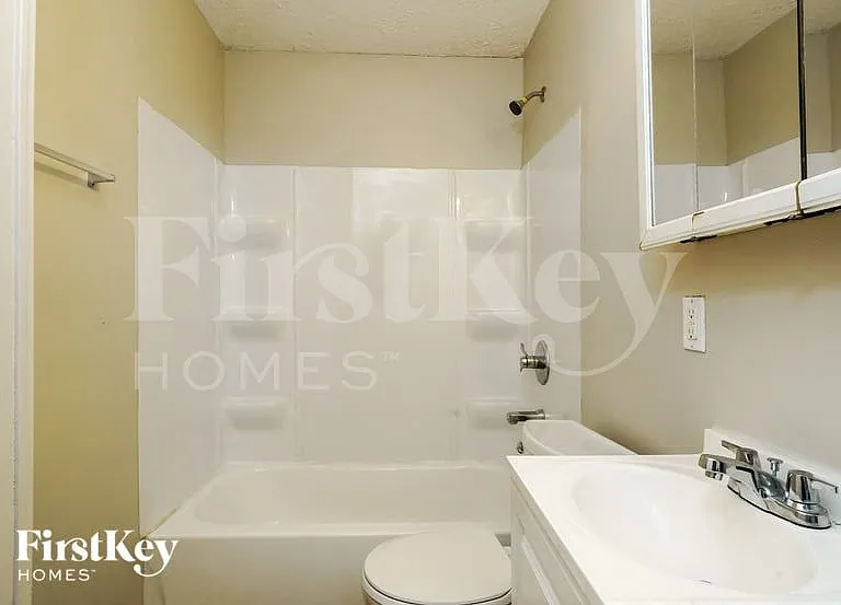 4331 Bertrand Rd — Photo 10