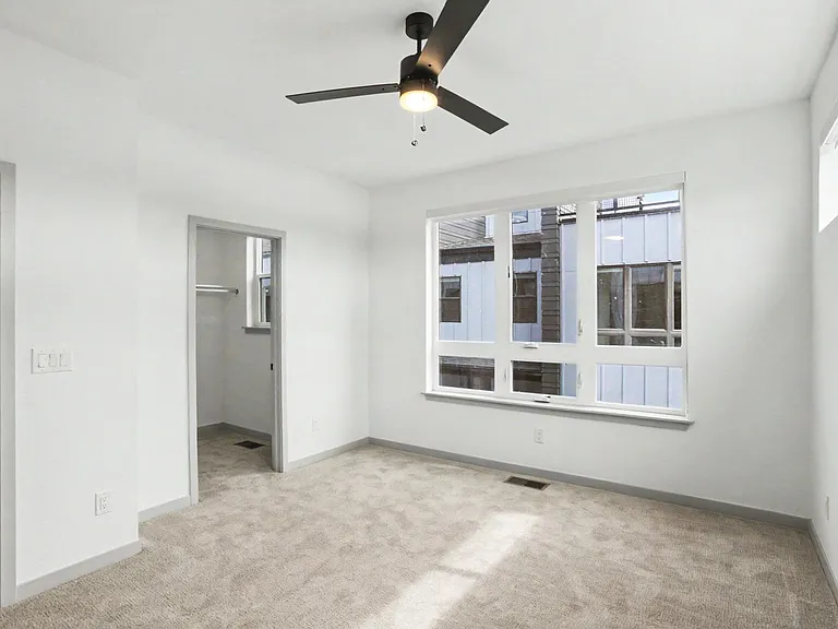 University Hills Townhomes — Photo 95