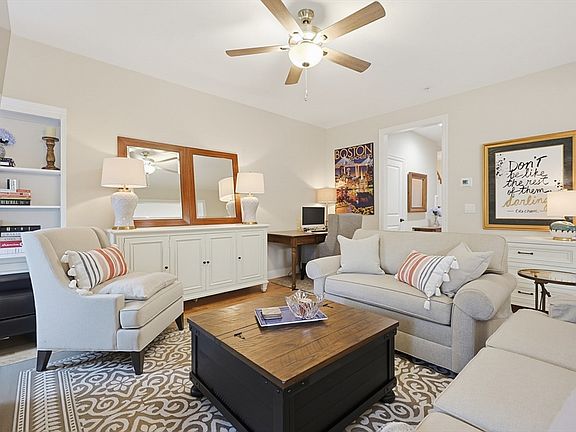 2nd image of 64 Palmetto Dr #64