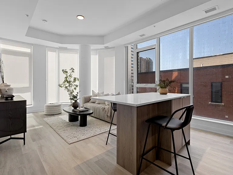 391 Slater St — Photo 6