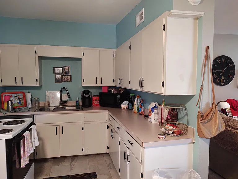 635 W 25th St #6 — Photo 28