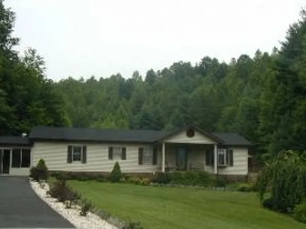 9960 Dewey Cemetery Rd, Pound, VA 24279